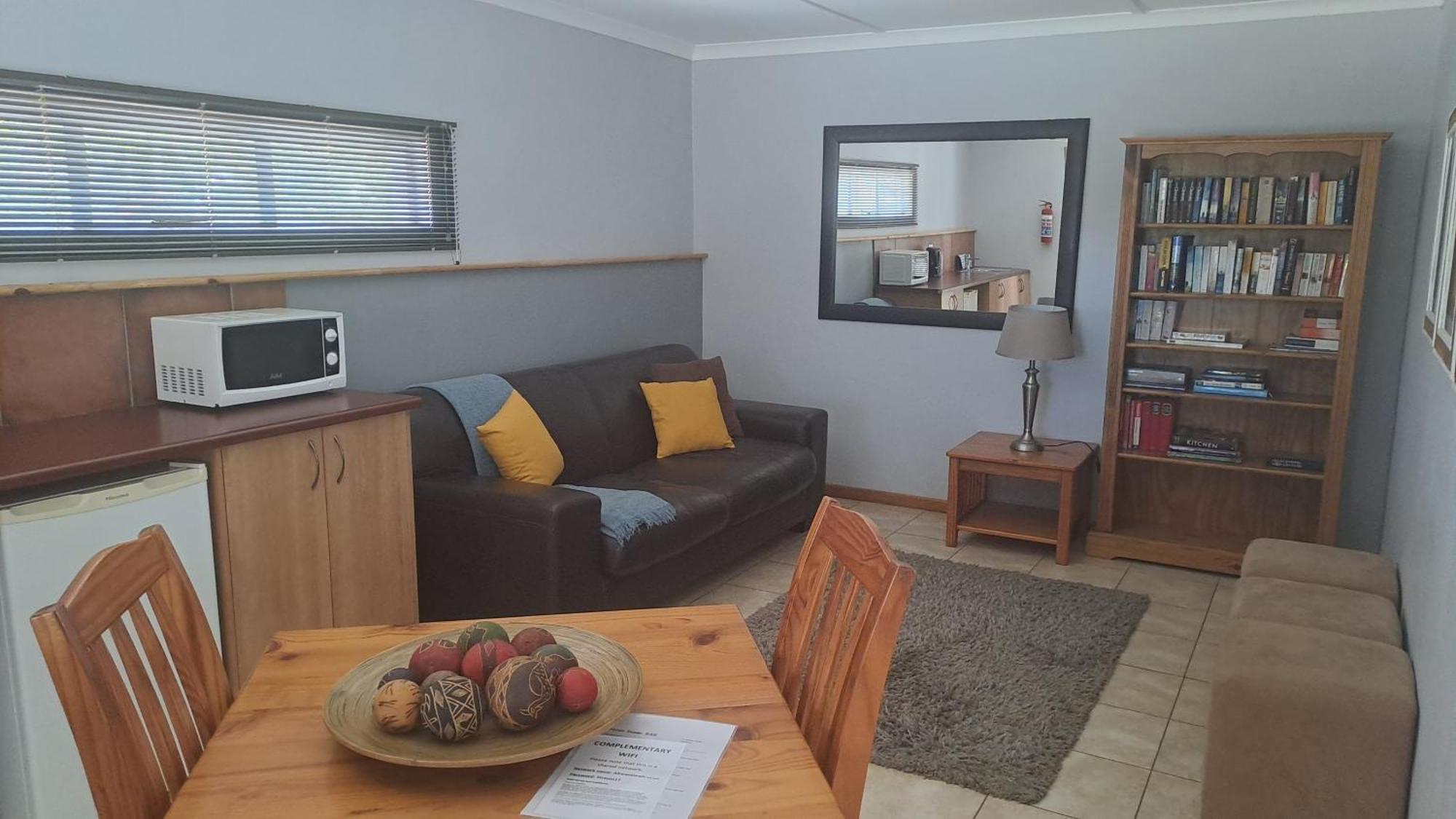 African Dawn B&B Calvinia Экстерьер фото